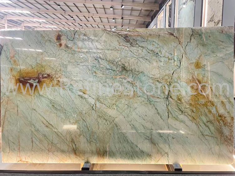 Alexandrita Quartzite