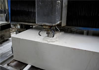 Automatic engraving machine